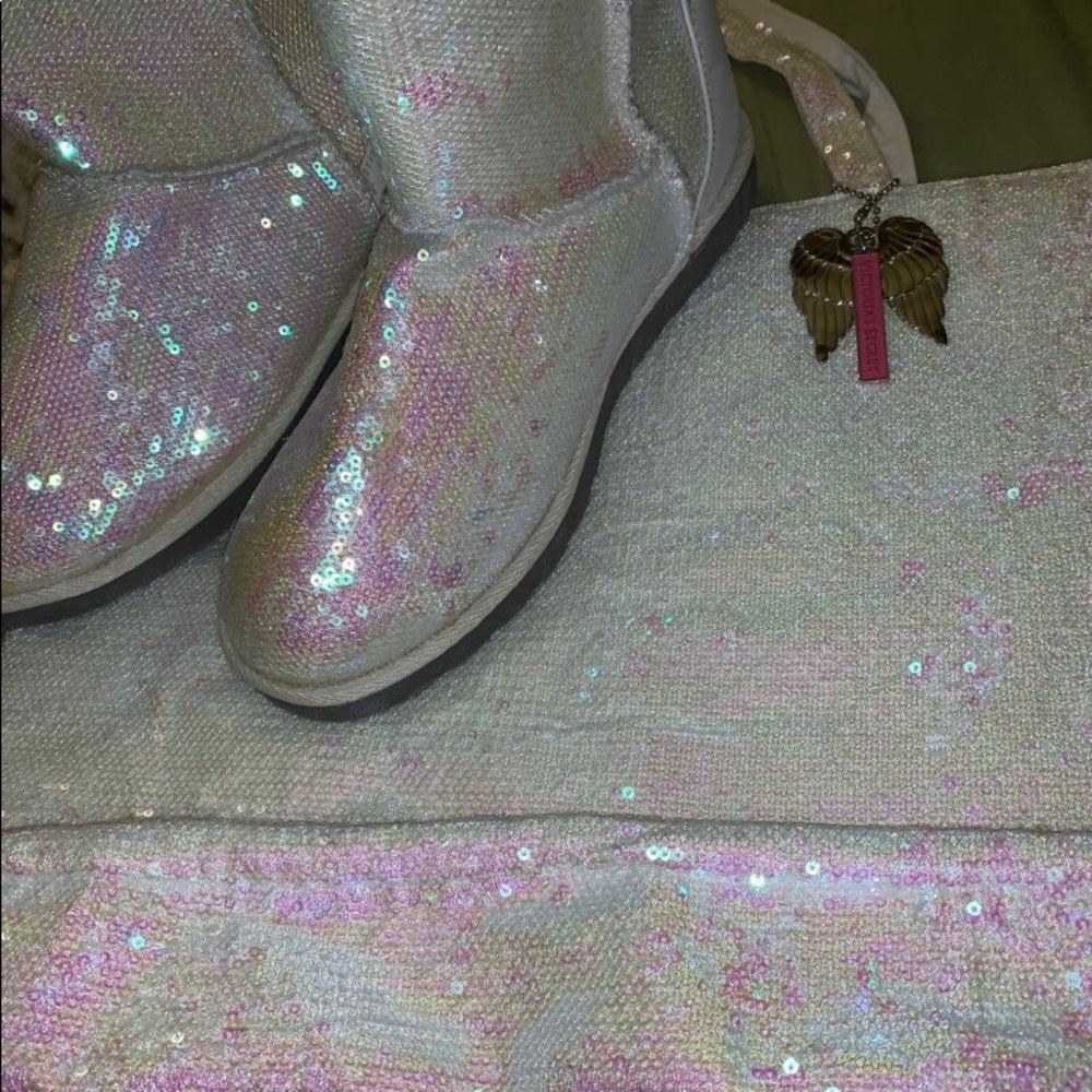 Boots and matching VS tote bag